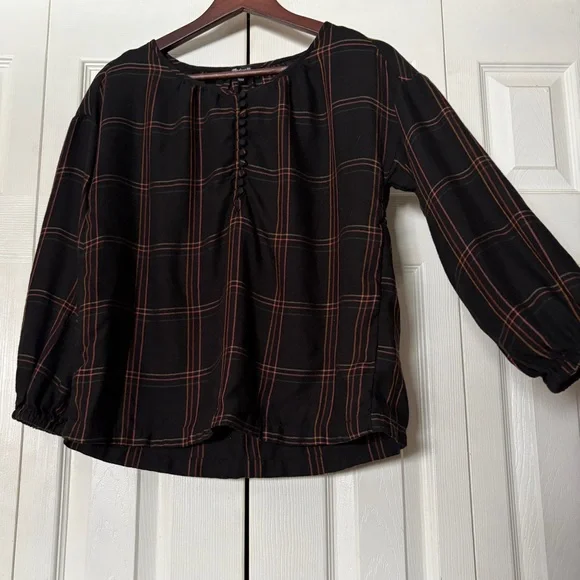 Madewell Shirred Peasant Long Sleeve Half Button Top in Windowpane - True Black - Picture 2 of 9